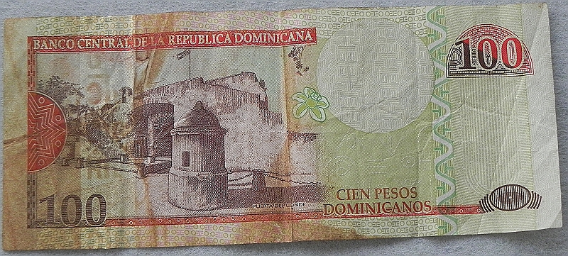 DSCN0308.JPG - 100 pesos revers